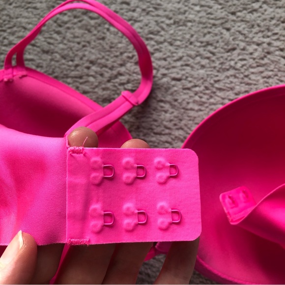 Victorias Secret | 32DD NWOT Hot Pink Bra - Picture 5 of 9